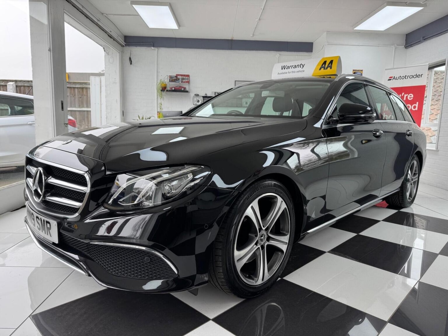 Used Mercedes-Benz E Class 2019 for sale - 77781741: Photo 3