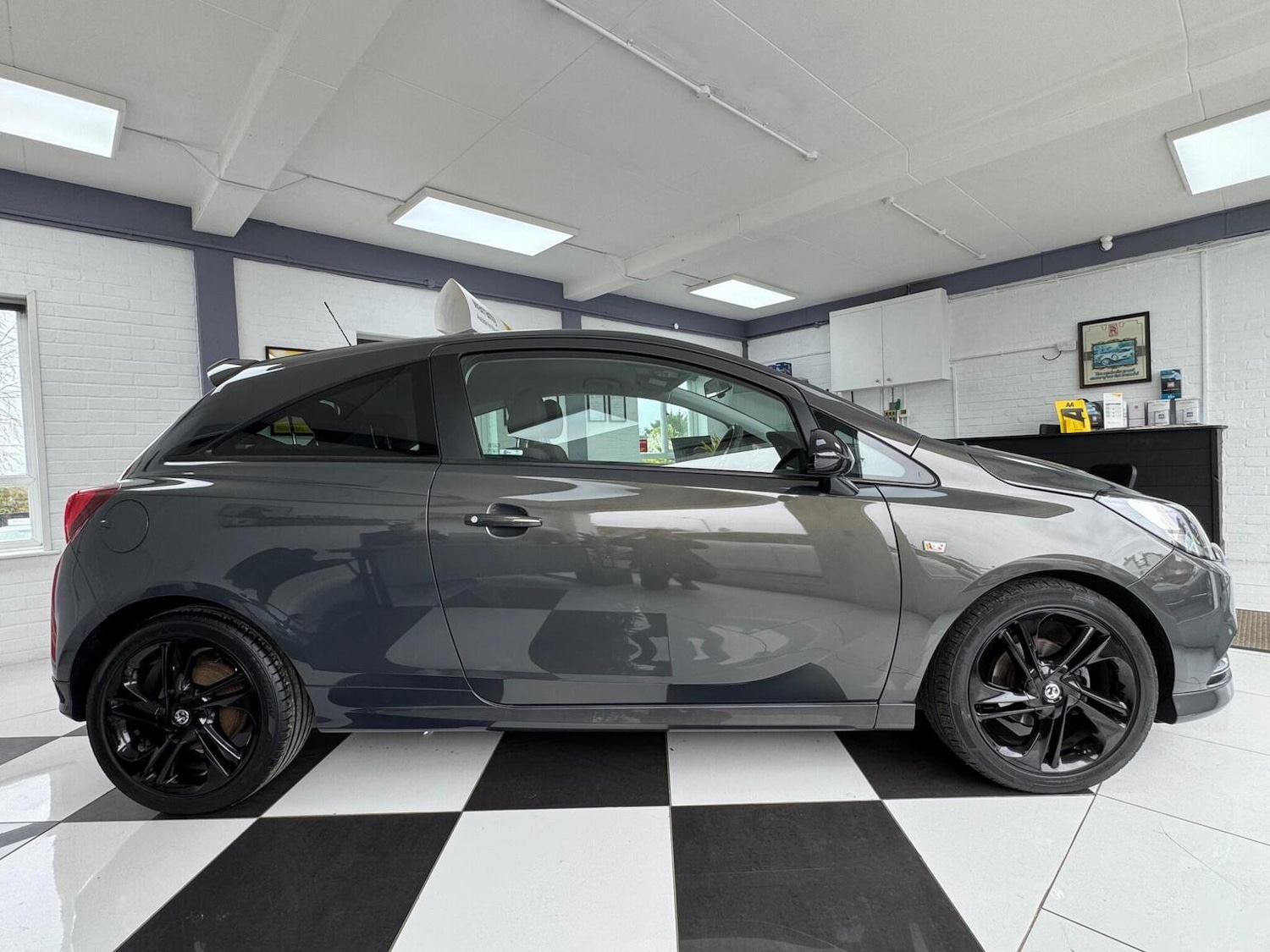 Used Vauxhall Corsa 2016 for sale - 78045643: Photo 8