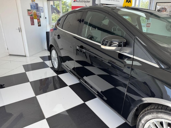 Used Ford Focus 2011 for sale - 76070432: Photo 10