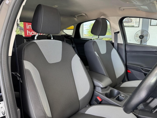 Used Ford Focus 2011 for sale - 76070432: Photo 21