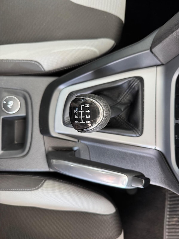 Used Ford Focus 2011 for sale - 76070432: Photo 26