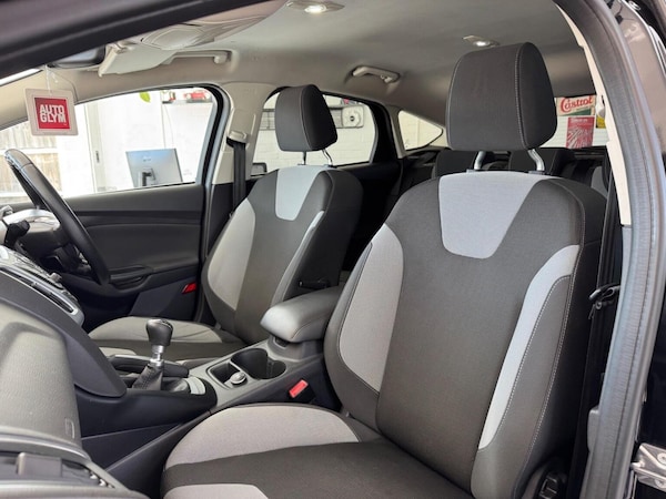 Used Ford Focus 2011 for sale - 76070432: Photo 42