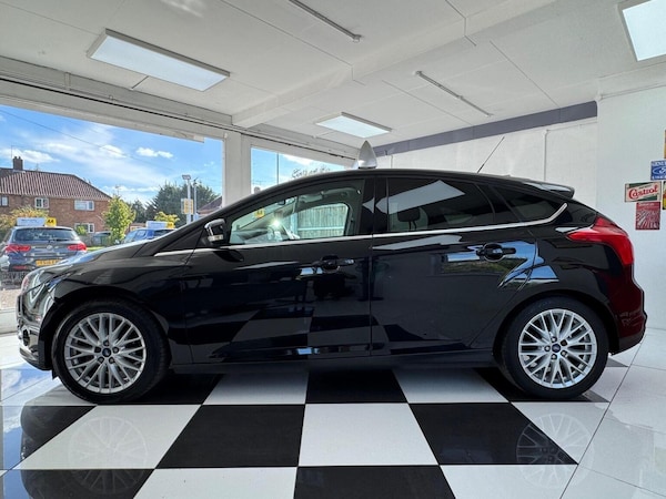 Used Ford Focus 2011 for sale - 76070432: Photo 6