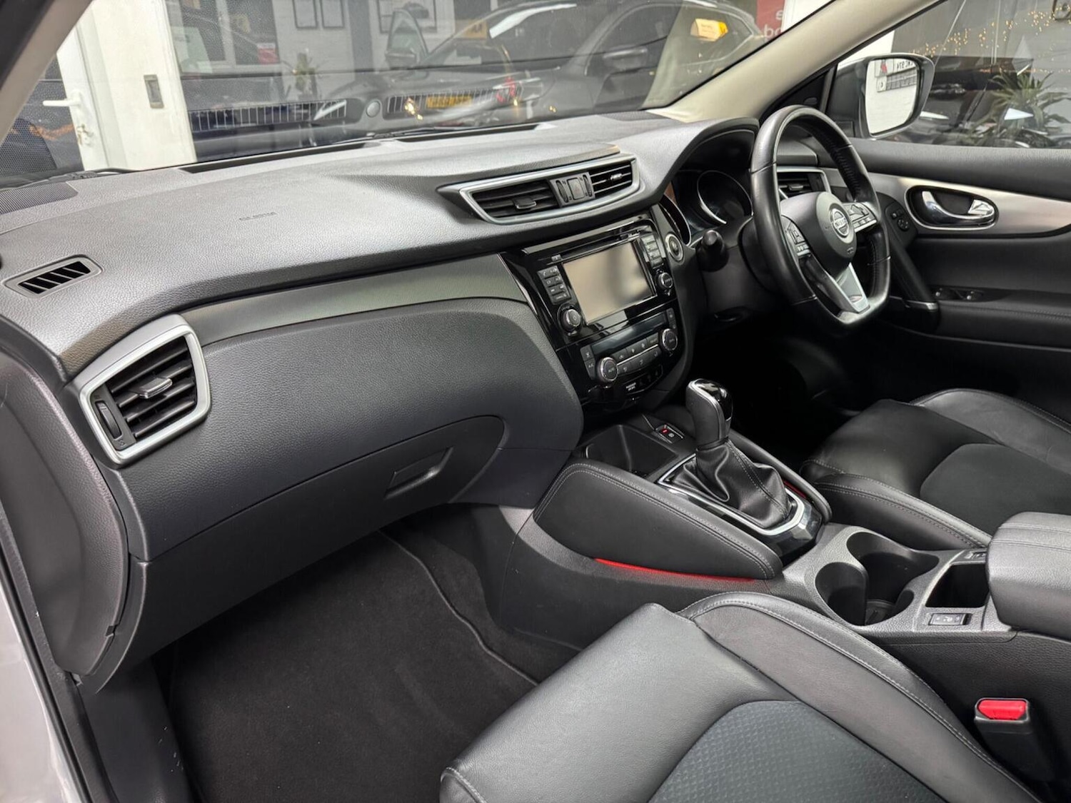 Used Nissan Qashqai 2017 for sale - 76974445: Photo 16