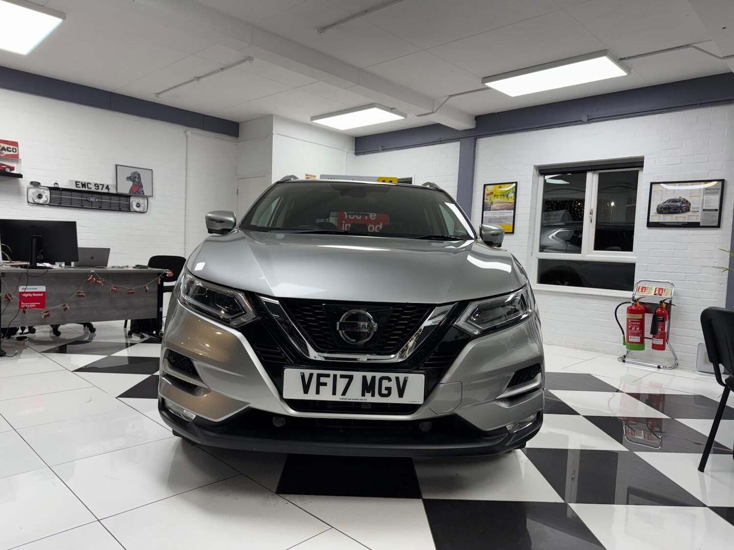 Used Nissan Qashqai 2017 for sale - 76974445: Photo 2