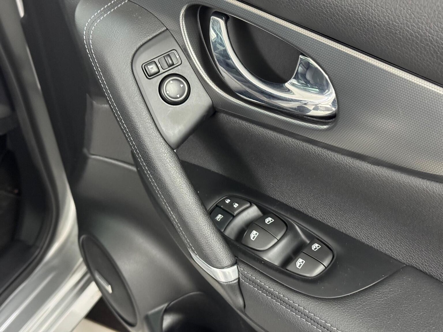 Used Nissan Qashqai 2017 for sale - 76974445: Photo 28