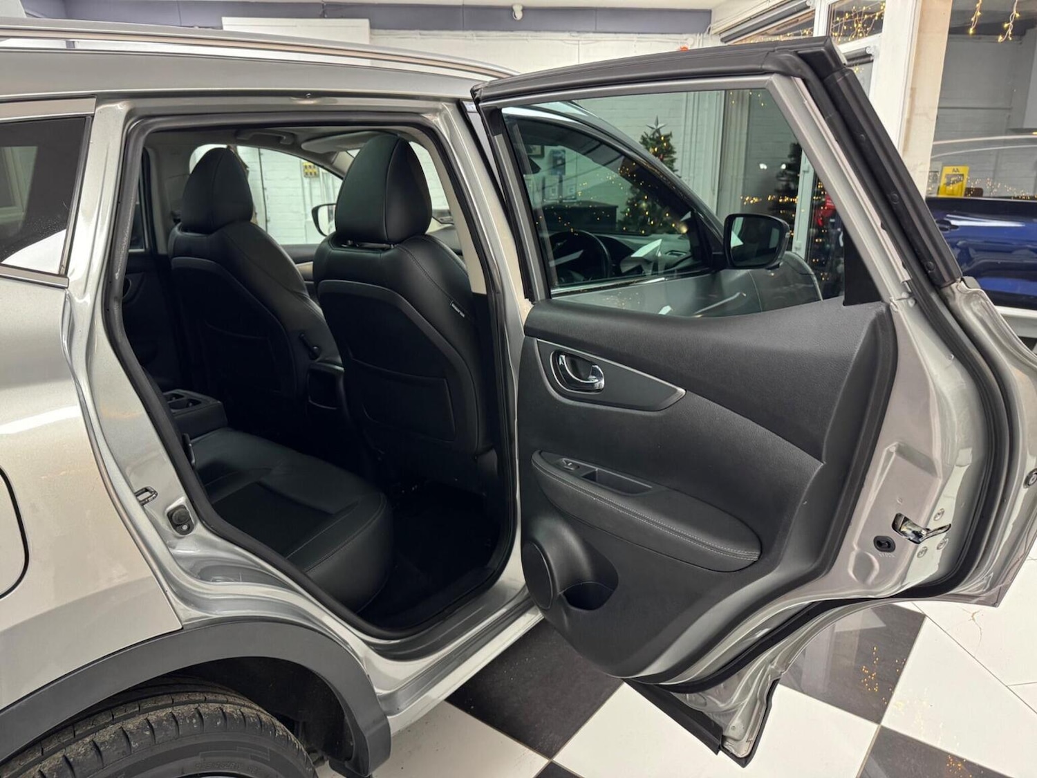 Used Nissan Qashqai 2017 for sale - 76974445: Photo 29