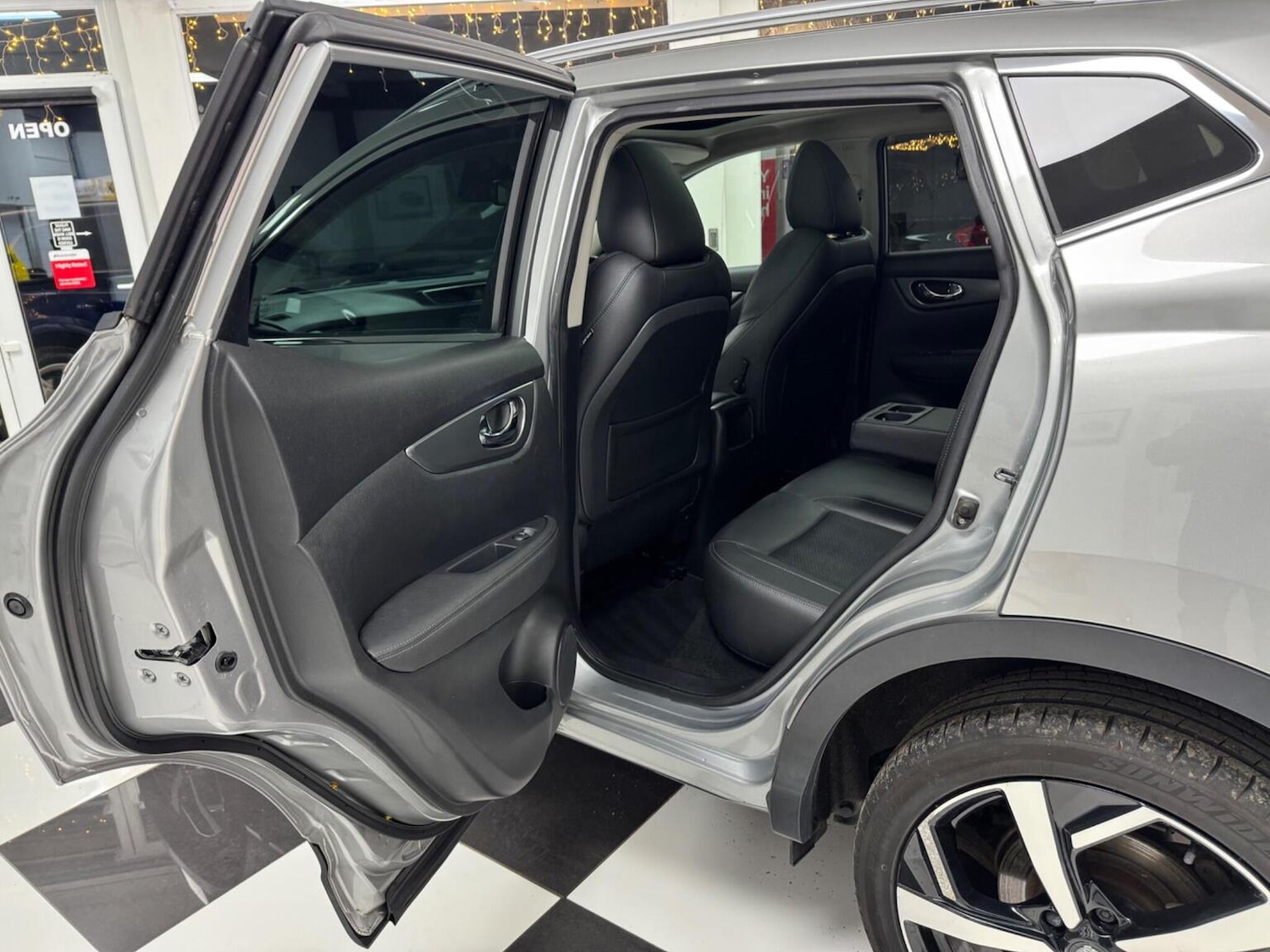 Used Nissan Qashqai 2017 for sale - 76974445: Photo 48