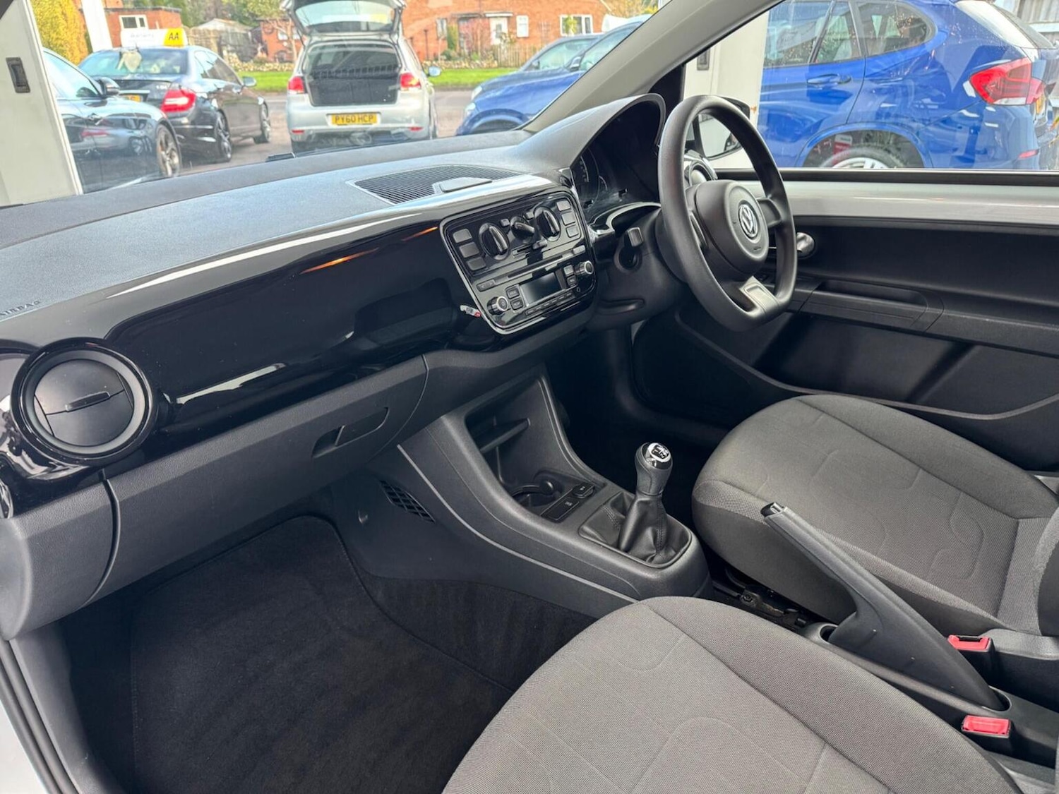 Used Volkswagen up! 2015 for sale - 76837059: Photo 12