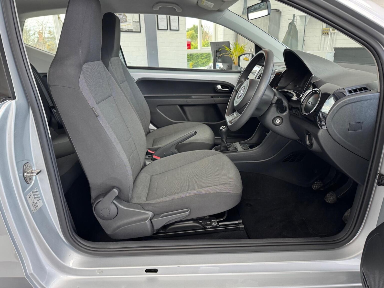 Used Volkswagen up! 2015 for sale - 76837059: Photo 13