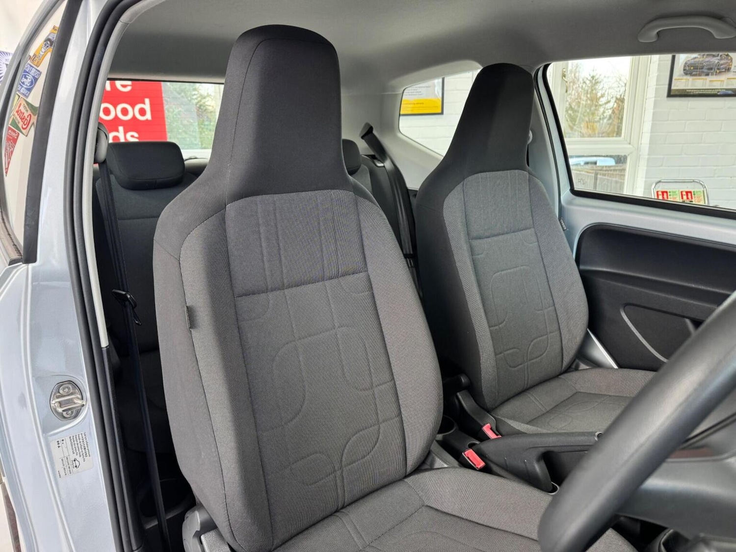 Used Volkswagen up! 2015 for sale - 76837059: Photo 14