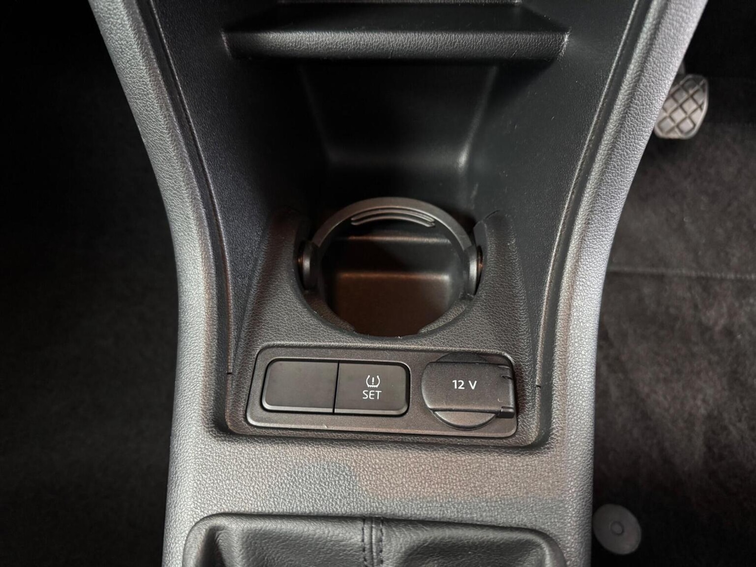 Used Volkswagen up! 2015 for sale - 76837059: Photo 16