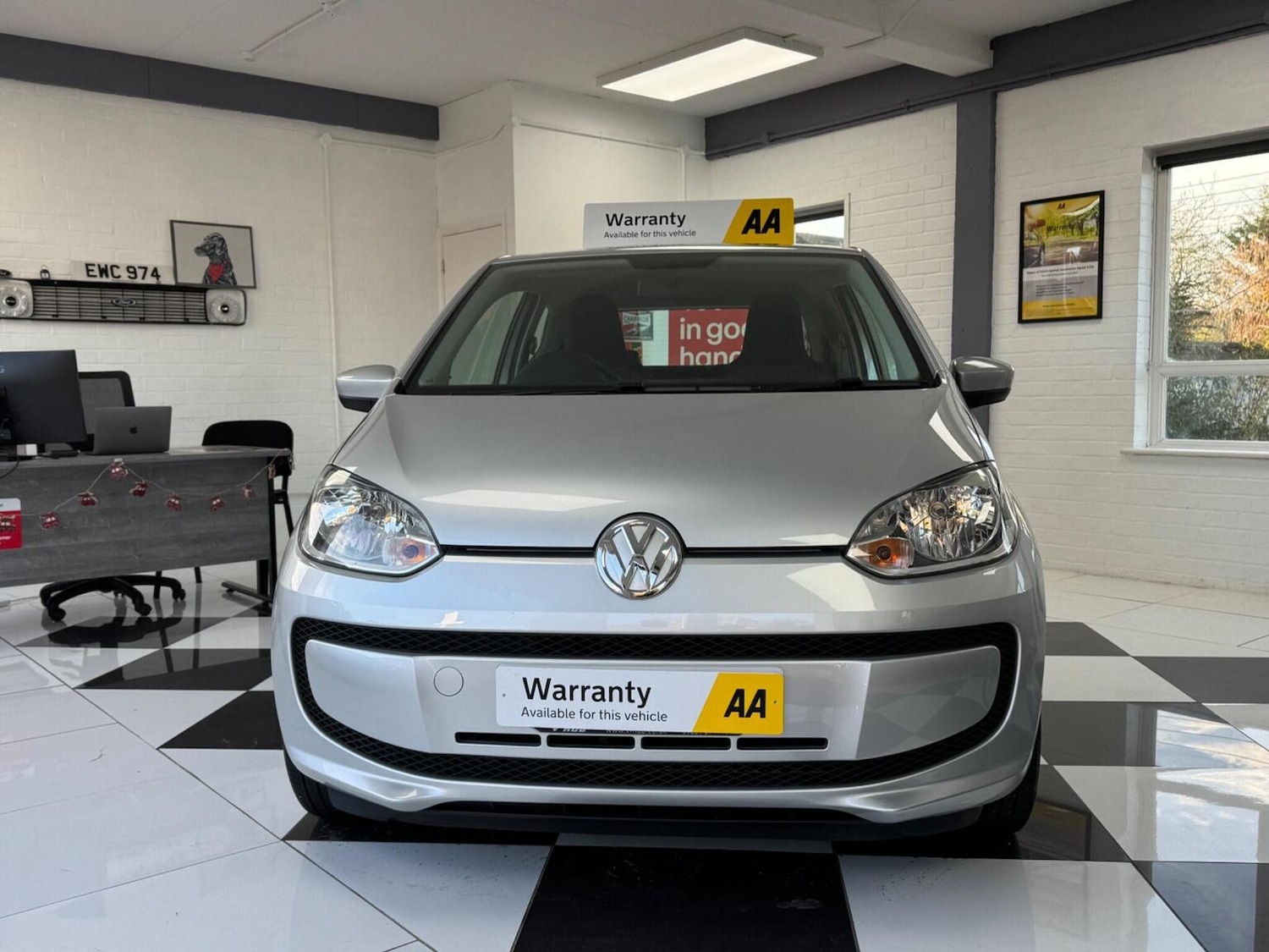 Used Volkswagen up! 2015 for sale - 76837059: Photo 2