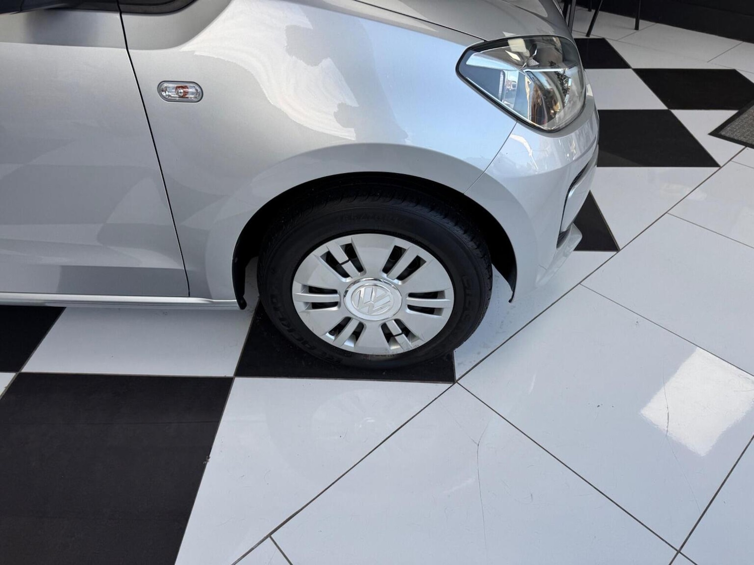 Used Volkswagen up! 2015 for sale - 76837059: Photo 35