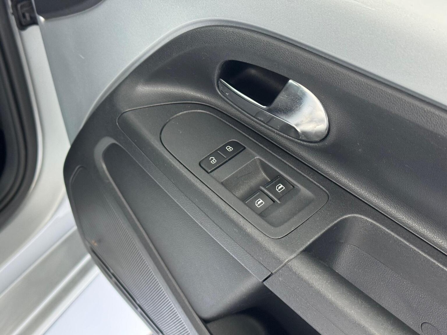 Used Volkswagen up! 2015 for sale - 76837059: Photo 36