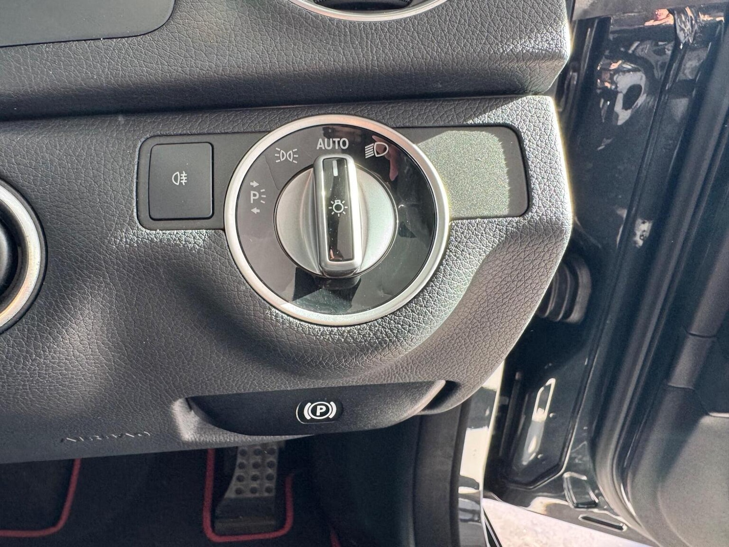 Used Mercedes-Benz C Class 2012 for sale - 77836861: Photo 18