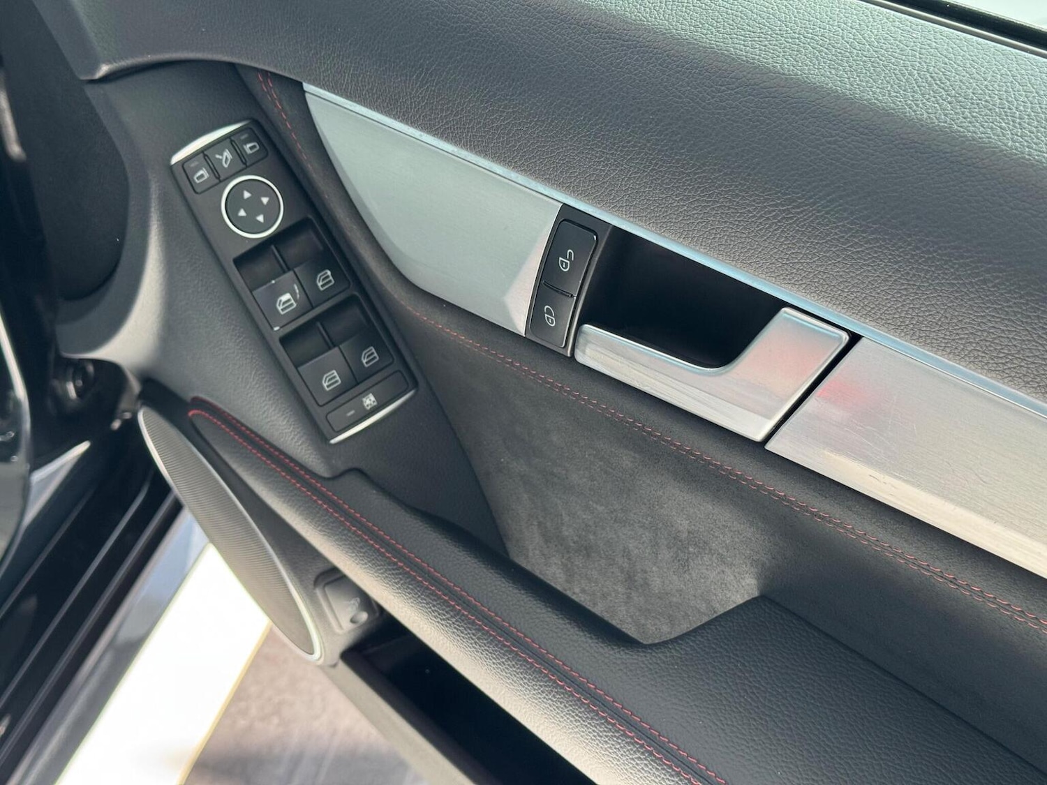 Used Mercedes-Benz C Class 2012 for sale - 77836861: Photo 21