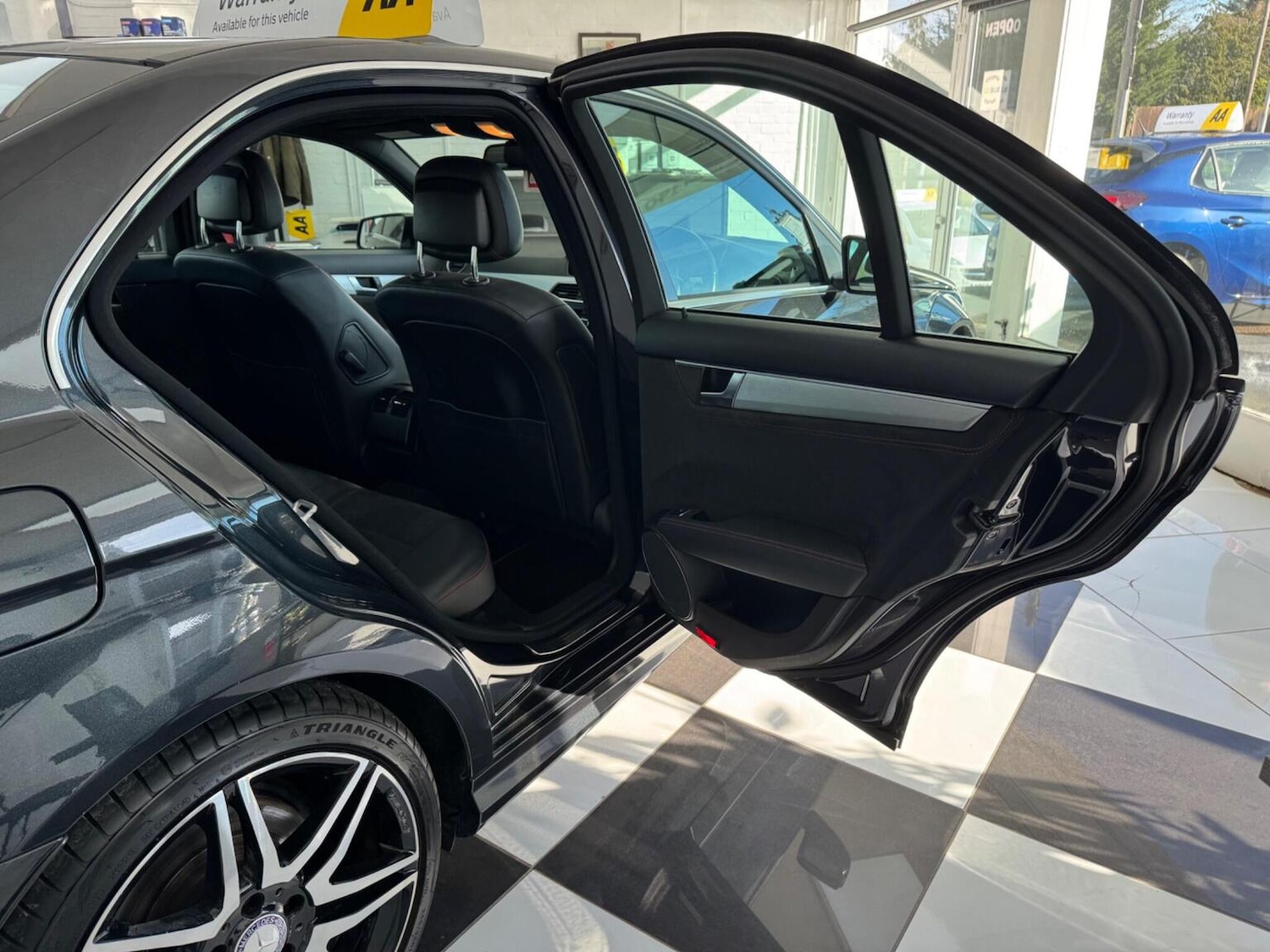 Used Mercedes-Benz C Class 2012 for sale - 77836861: Photo 23