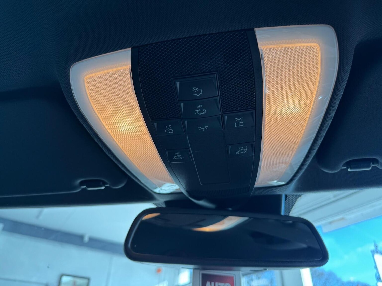 Used Mercedes-Benz C Class 2012 for sale - 77836861: Photo 40