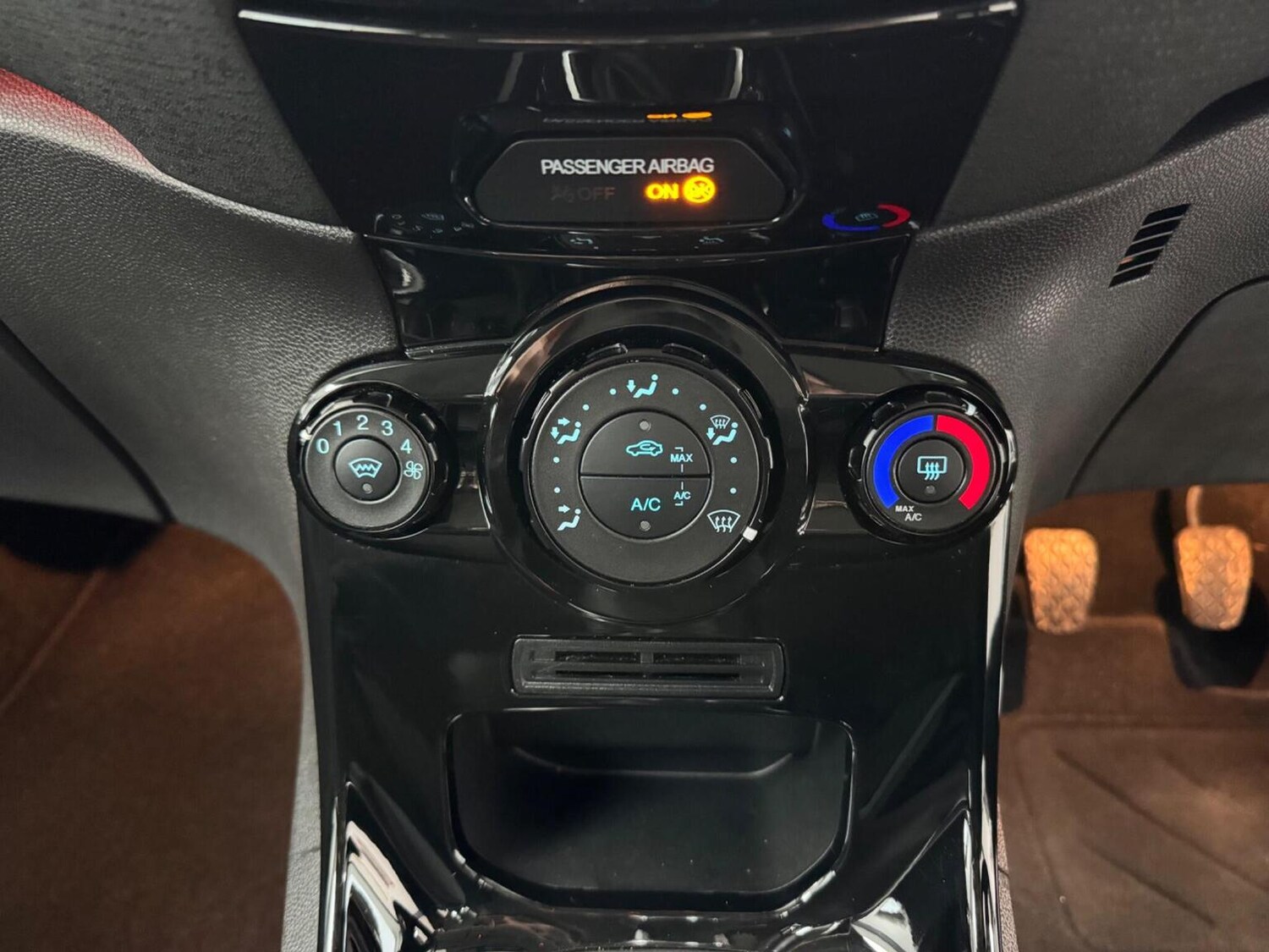 Used Ford Fiesta 2014 for sale - 77453280: Photo 40