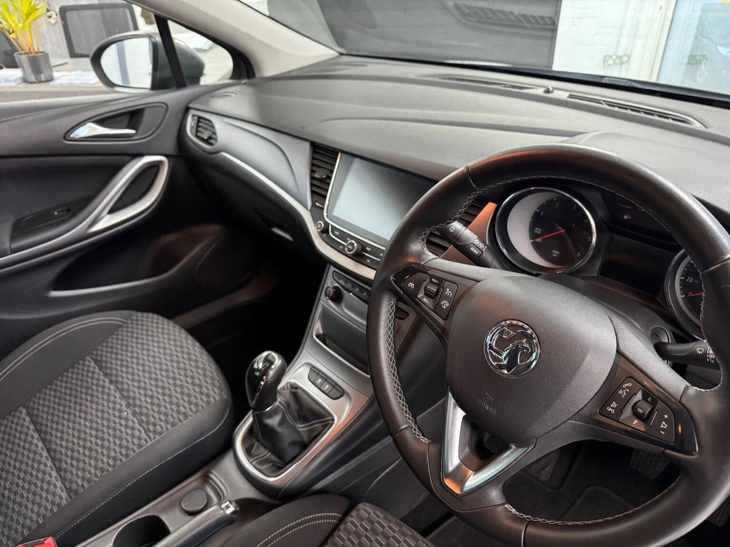 Used Vauxhall Astra 2018 for sale - 77303586: Photo 10