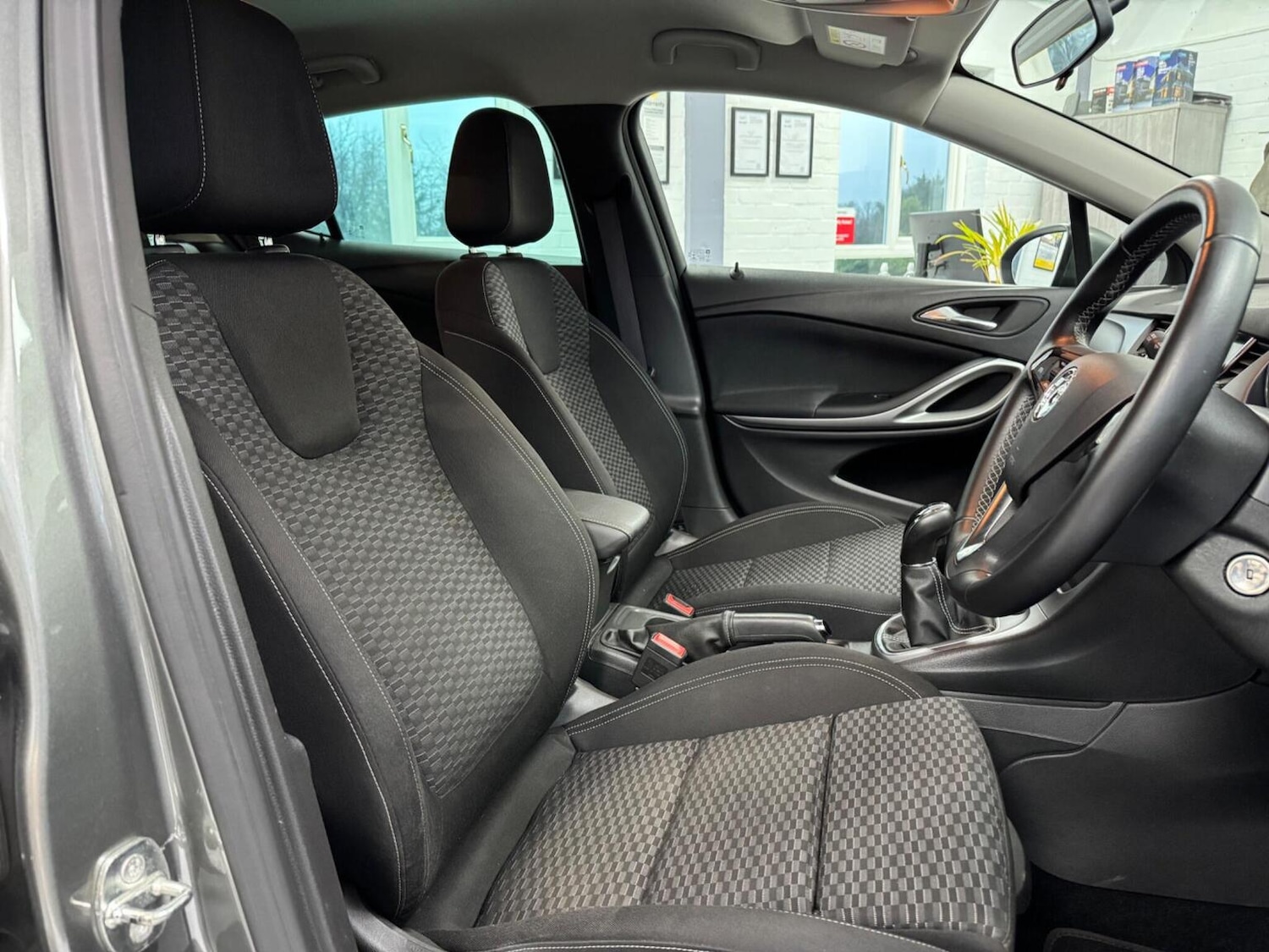 Used Vauxhall Astra 2018 for sale - 77303586: Photo 12