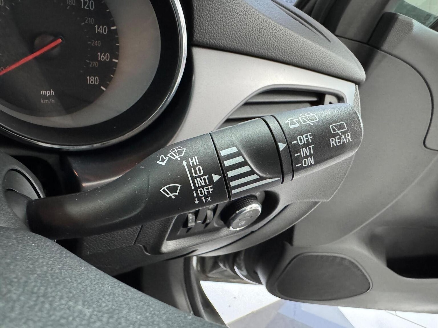 Used Vauxhall Astra 2018 for sale - 77303586: Photo 20