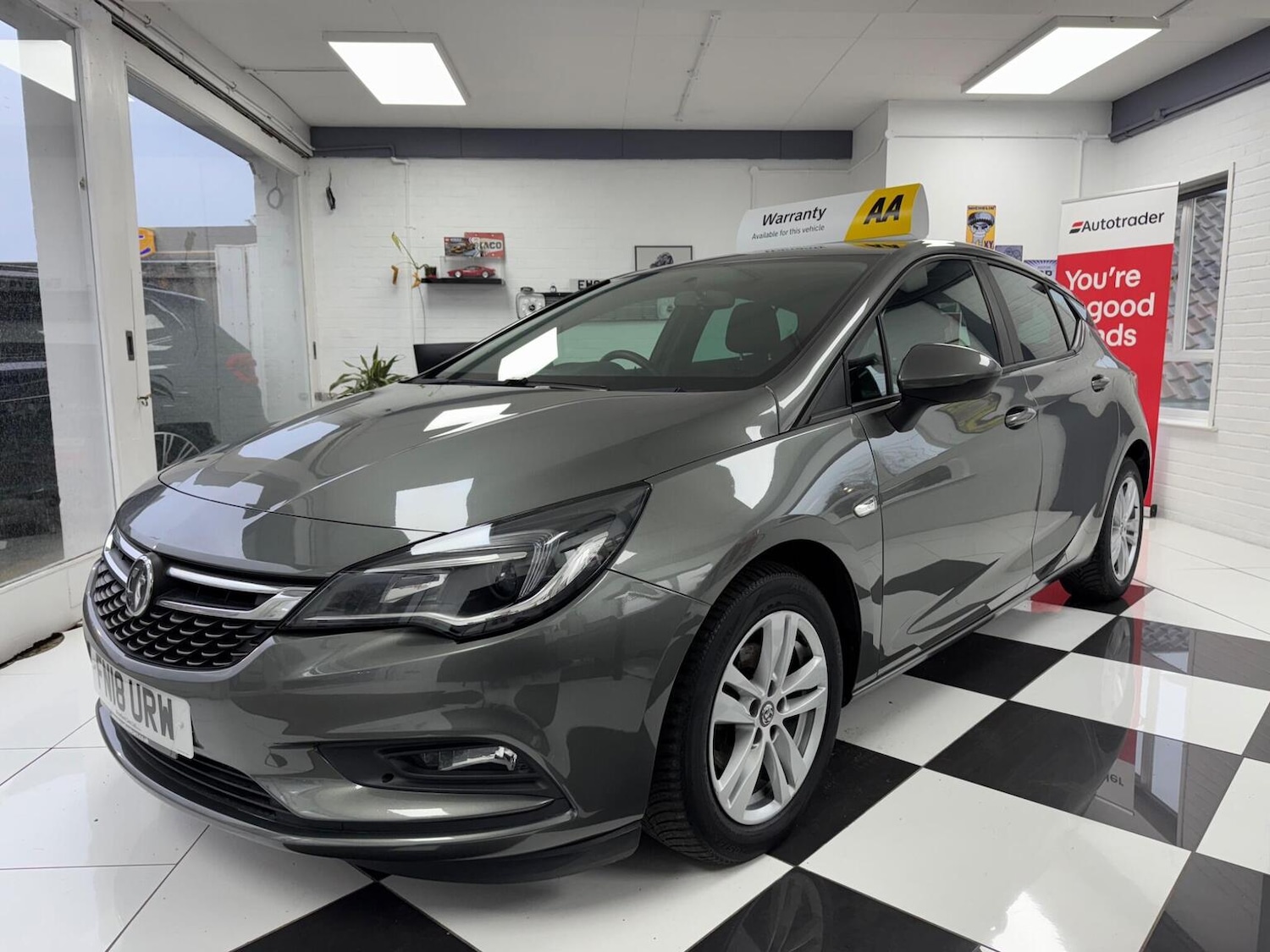 Used Vauxhall Astra 2018 for sale - 77303586: Photo 3