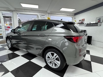 Used Vauxhall Astra 2018 for sale - 77303586: Photo