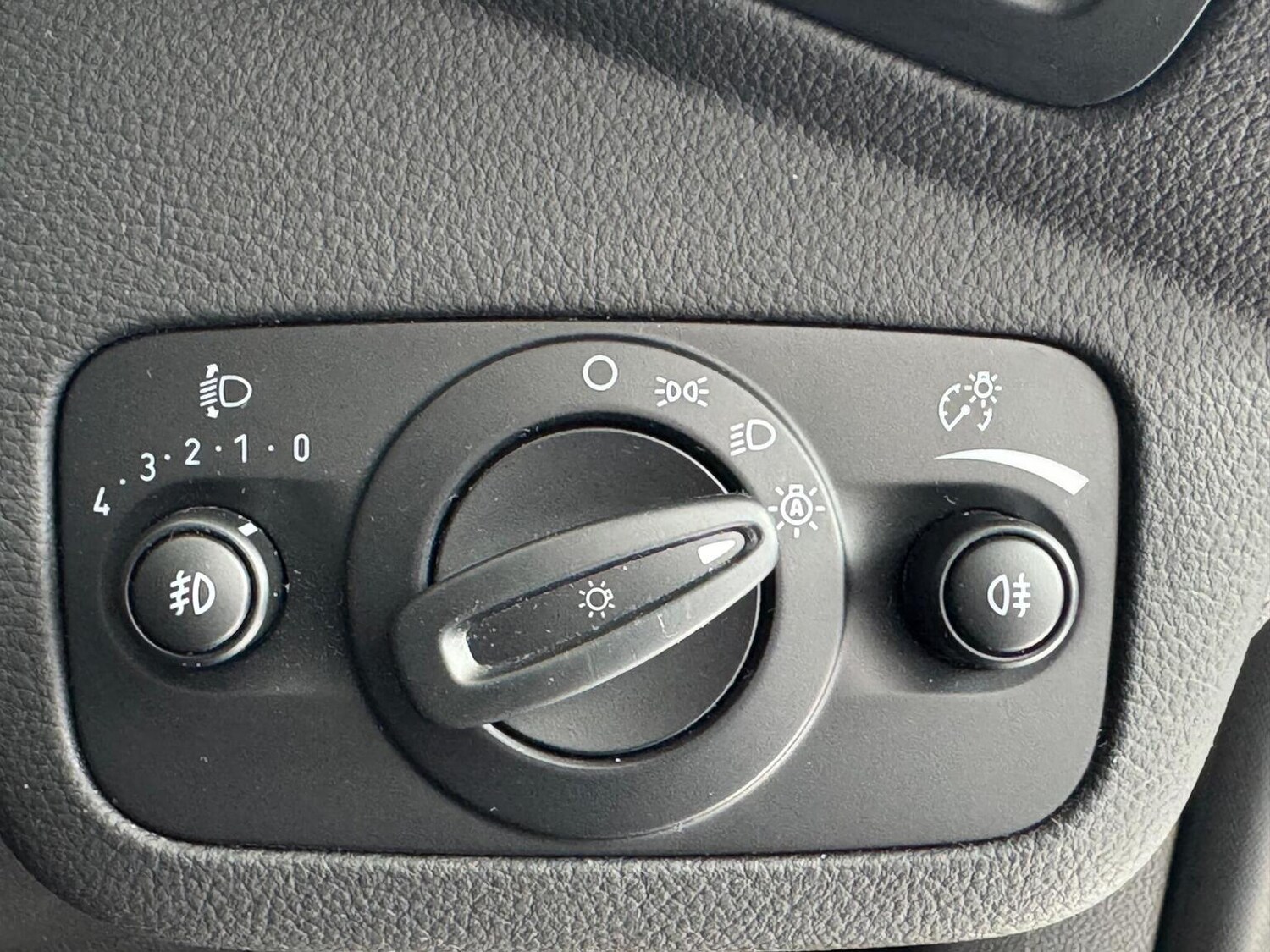 Used Ford Kuga 2019 for sale - 77851257: Photo 24