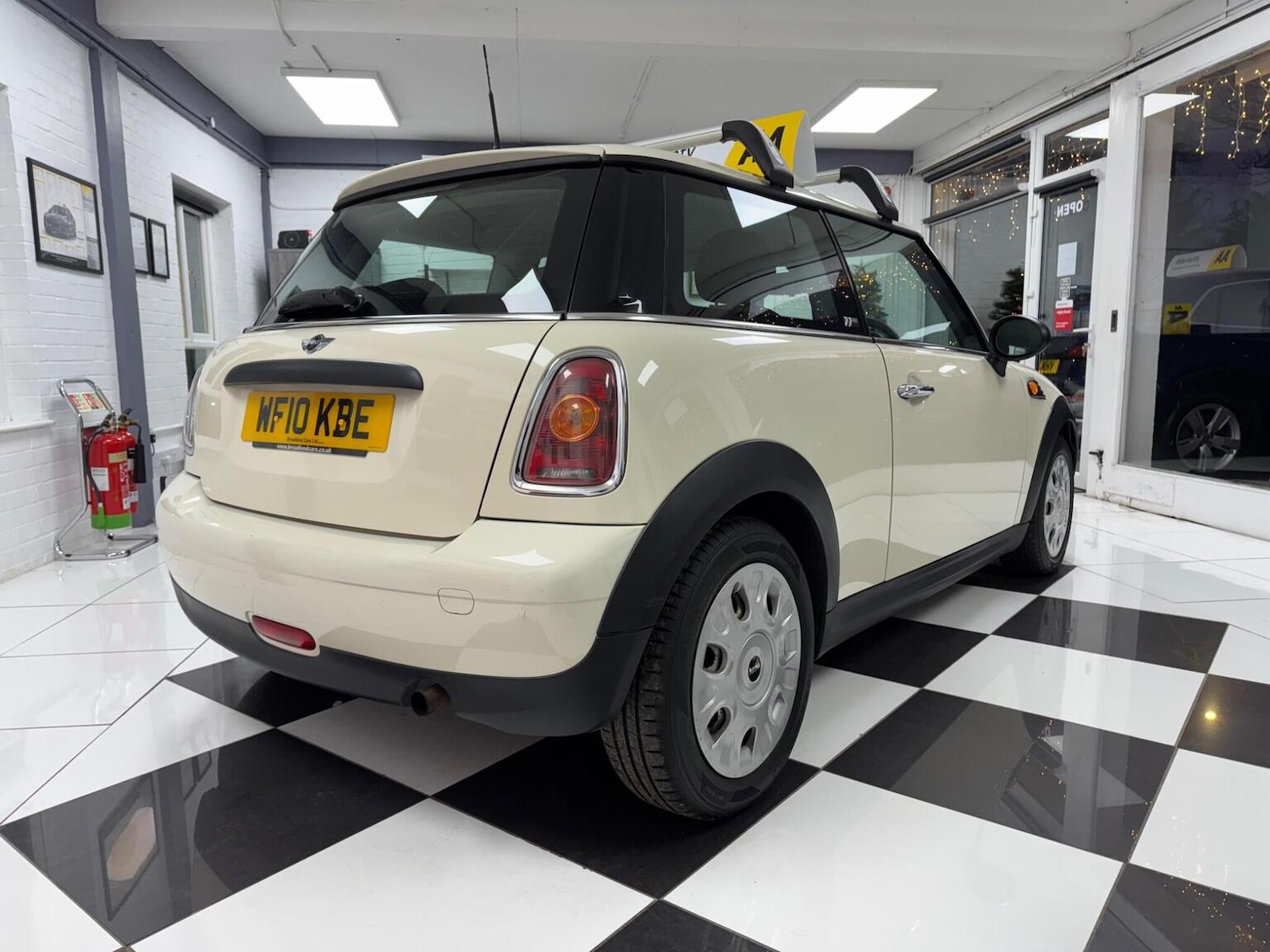 Used MINI Hatch 2010 for sale - 77056624: Photo 9