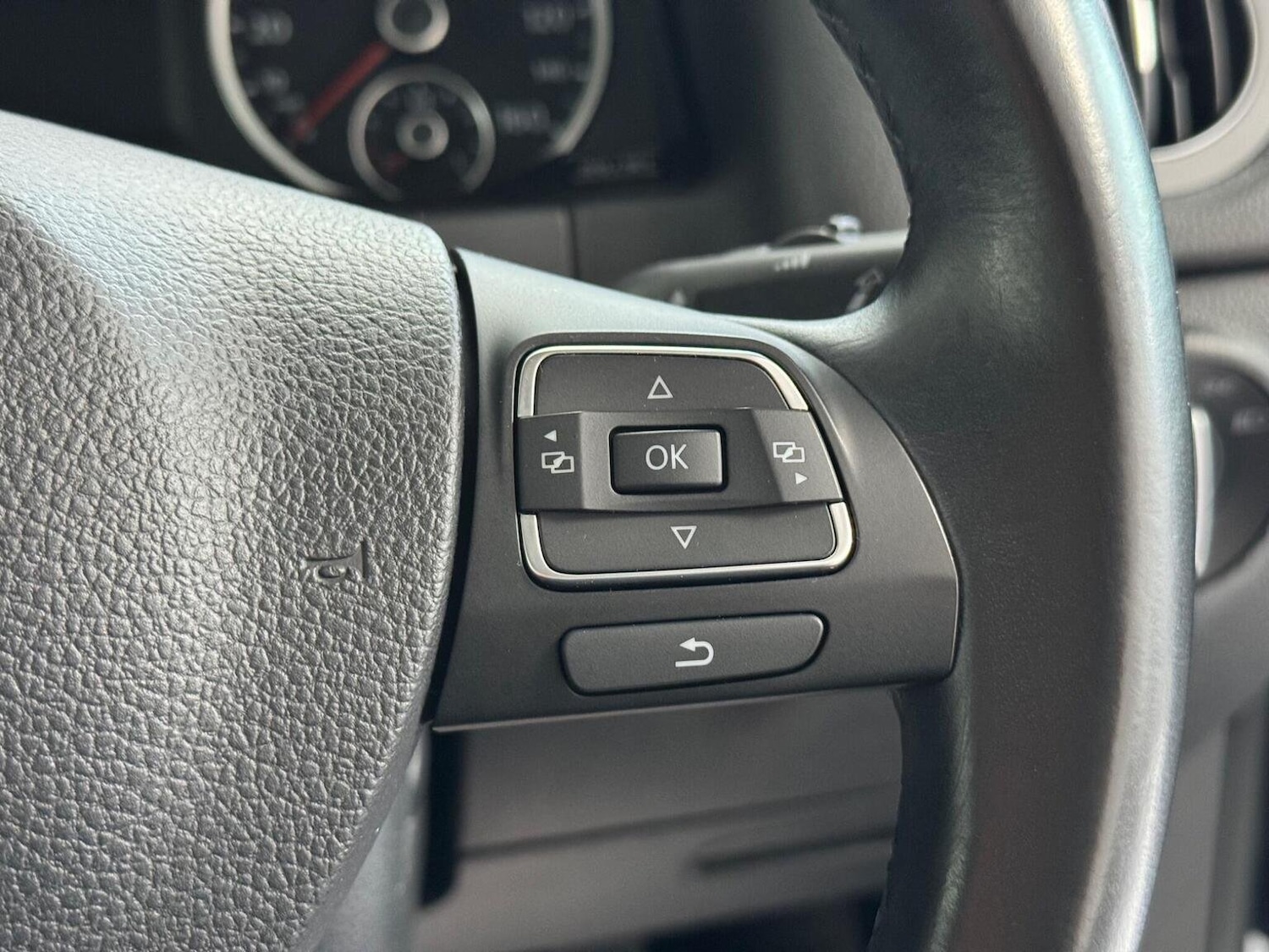 Used Volkswagen Tiguan 2015 for sale - 76430889: Photo 20