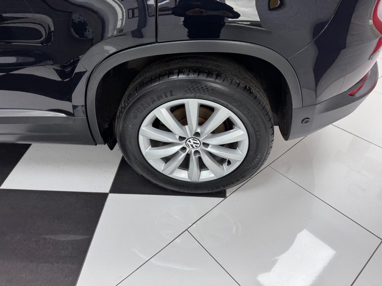 Used Volkswagen Tiguan 2015 for sale - 76430889: Photo 28