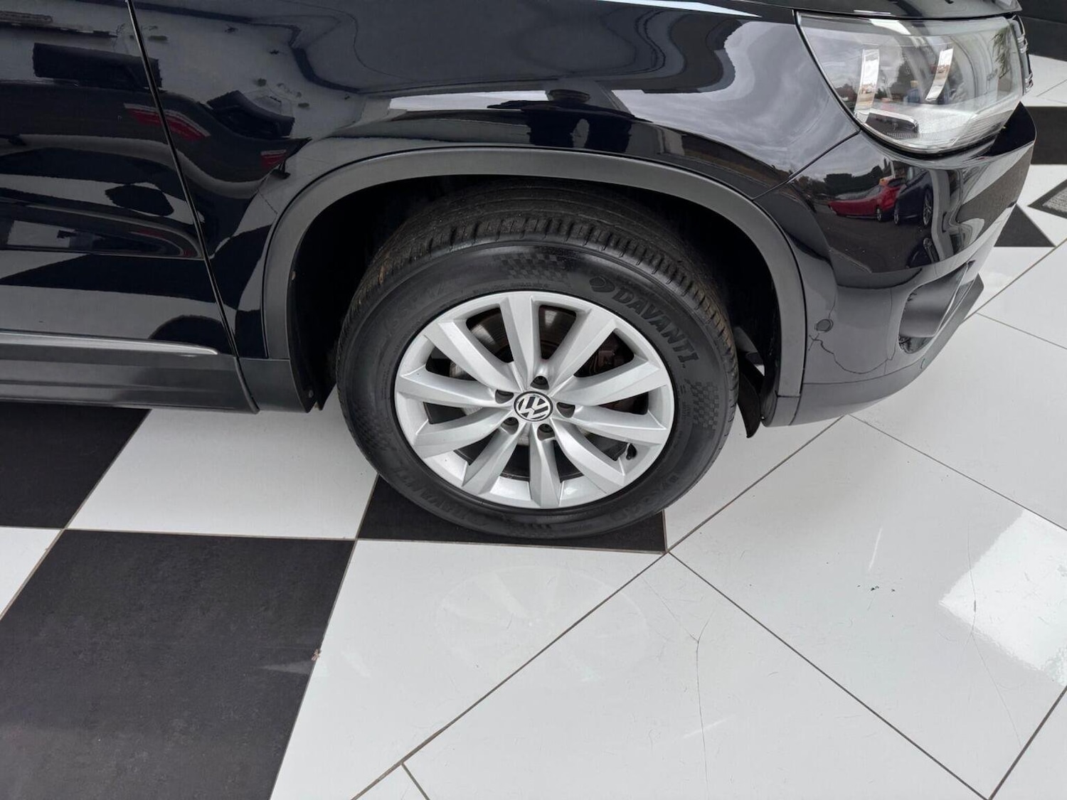 Used Volkswagen Tiguan 2015 for sale - 76430889: Photo 30