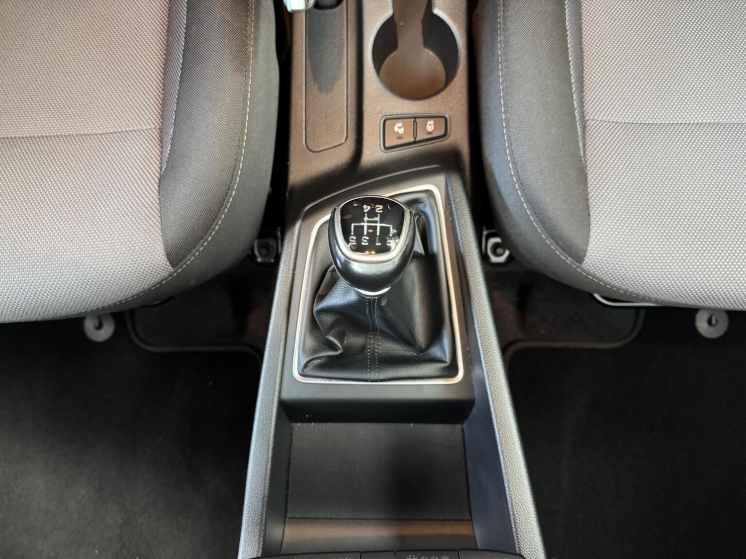 Used Hyundai i20 2017 for sale - 77954076: Photo 13