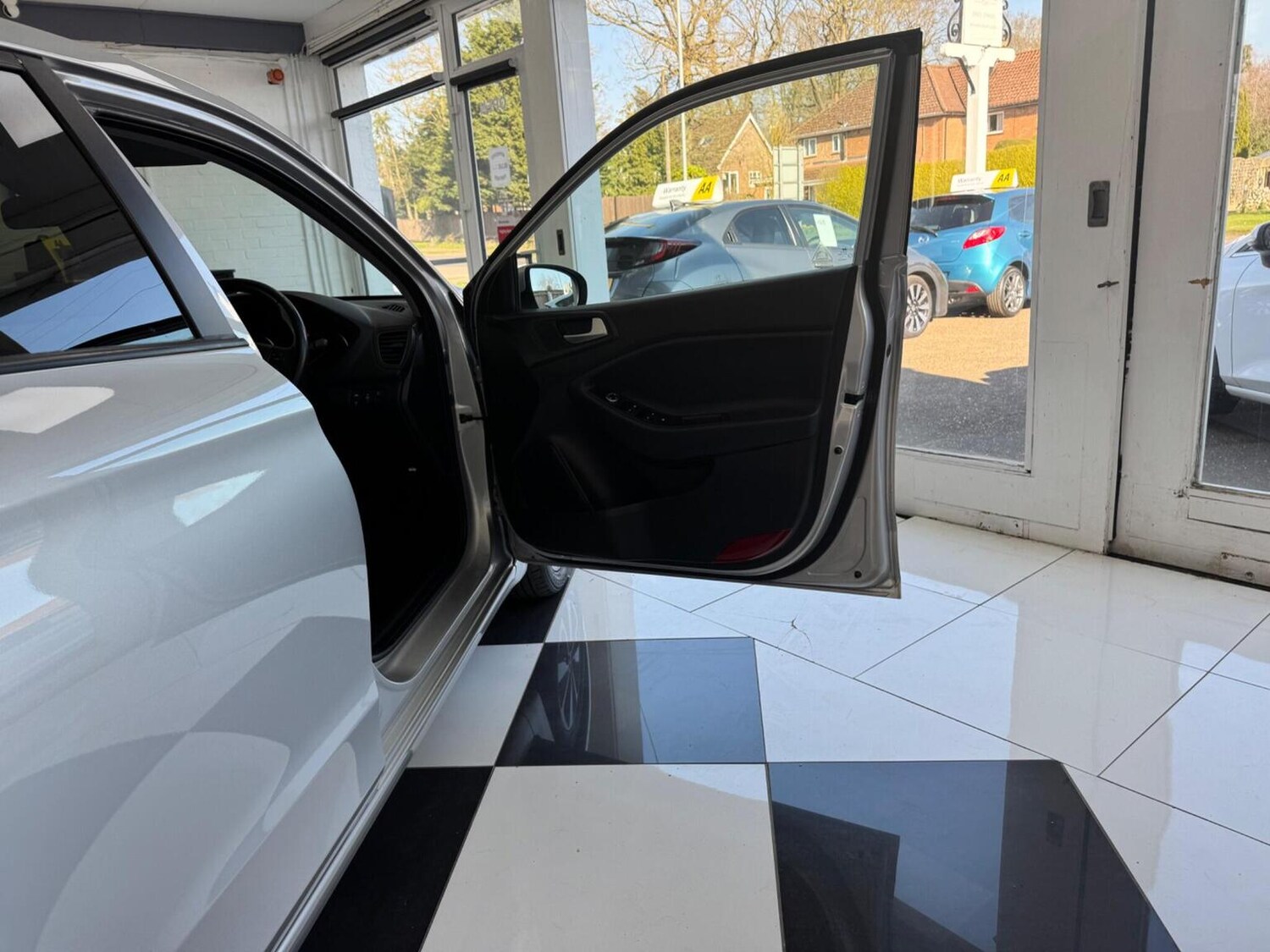 Used Hyundai i20 2017 for sale - 77954076: Photo 26