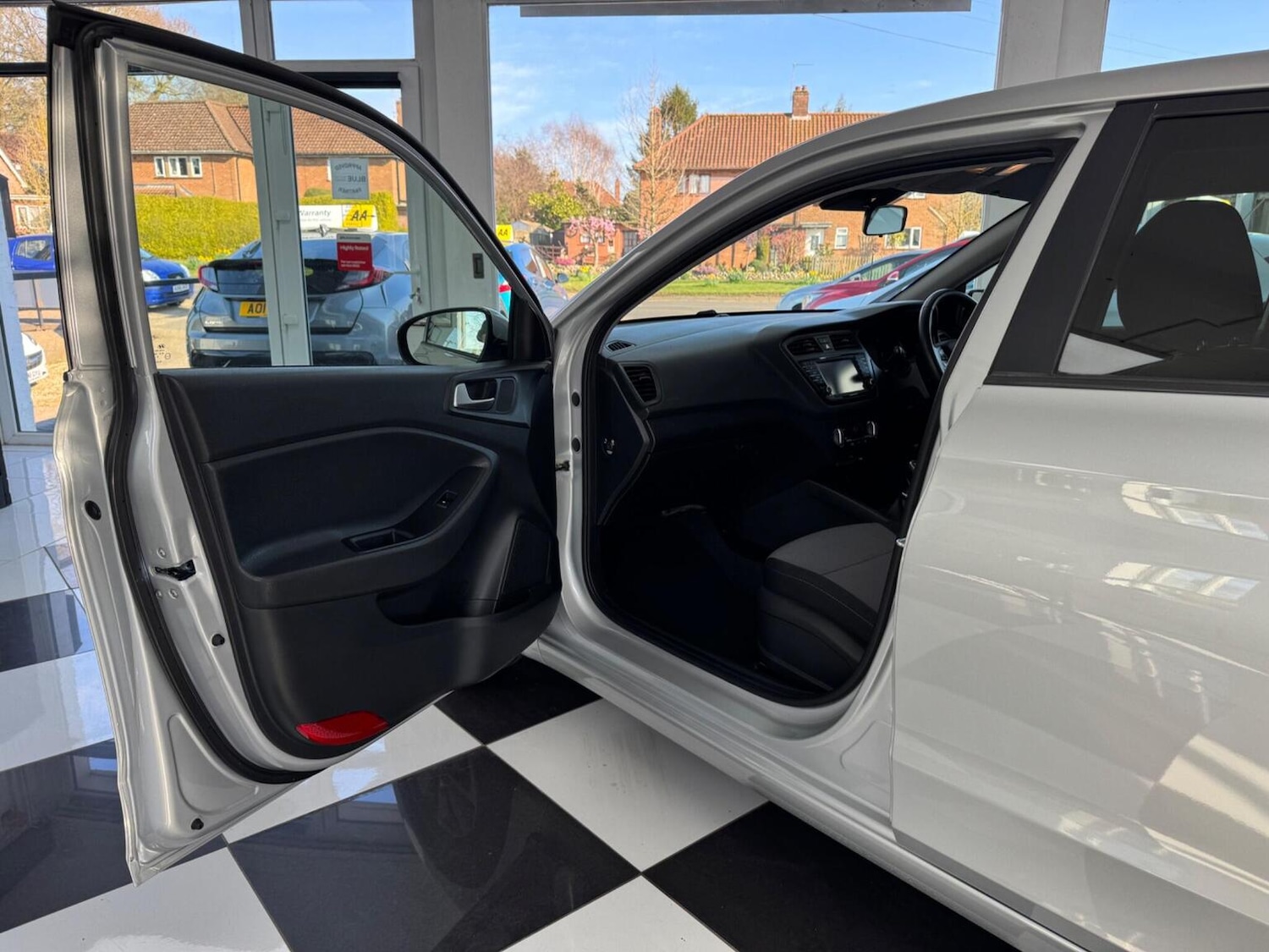 Used Hyundai i20 2017 for sale - 77954076: Photo 28