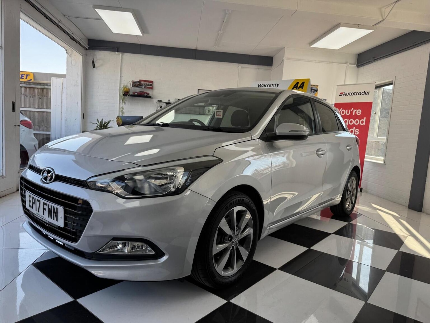 Used Hyundai i20 2017 for sale - 77954076: Photo 3