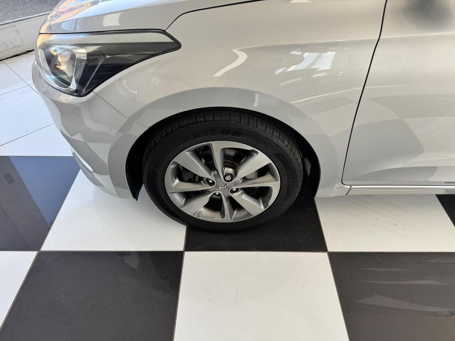 Used Hyundai i20 2017 for sale - 77954076: Photo 30