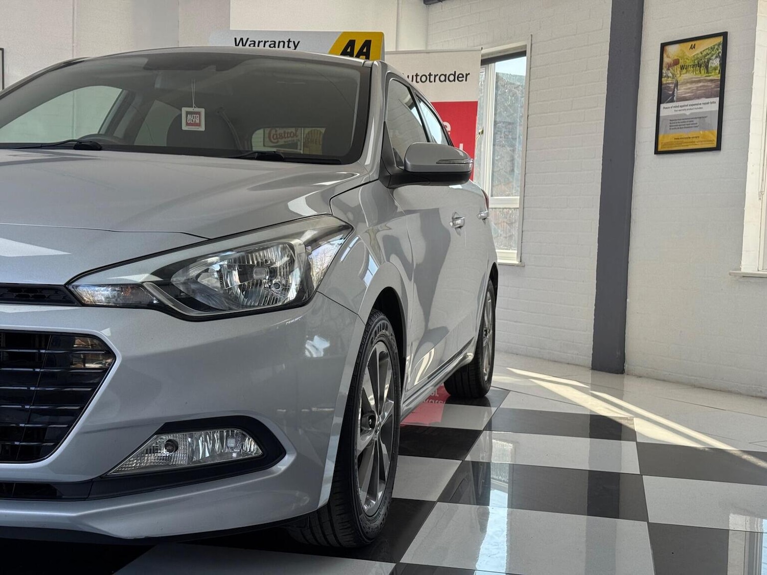 Used Hyundai i20 2017 for sale - 77954076: Photo 5