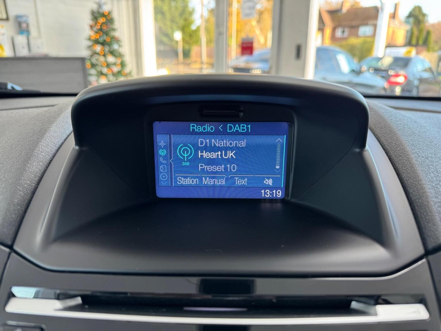 Used Ford Fiesta 2016 for sale - 76799289: Photo 24