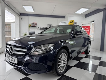 Used Mercedes-Benz C Class 2015 for sale - 79073511: Photo