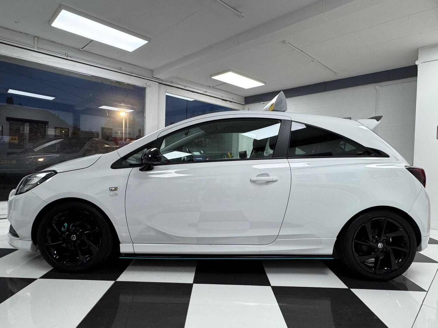 Used Vauxhall Corsa 2017 for sale - 77572793: Photo 4