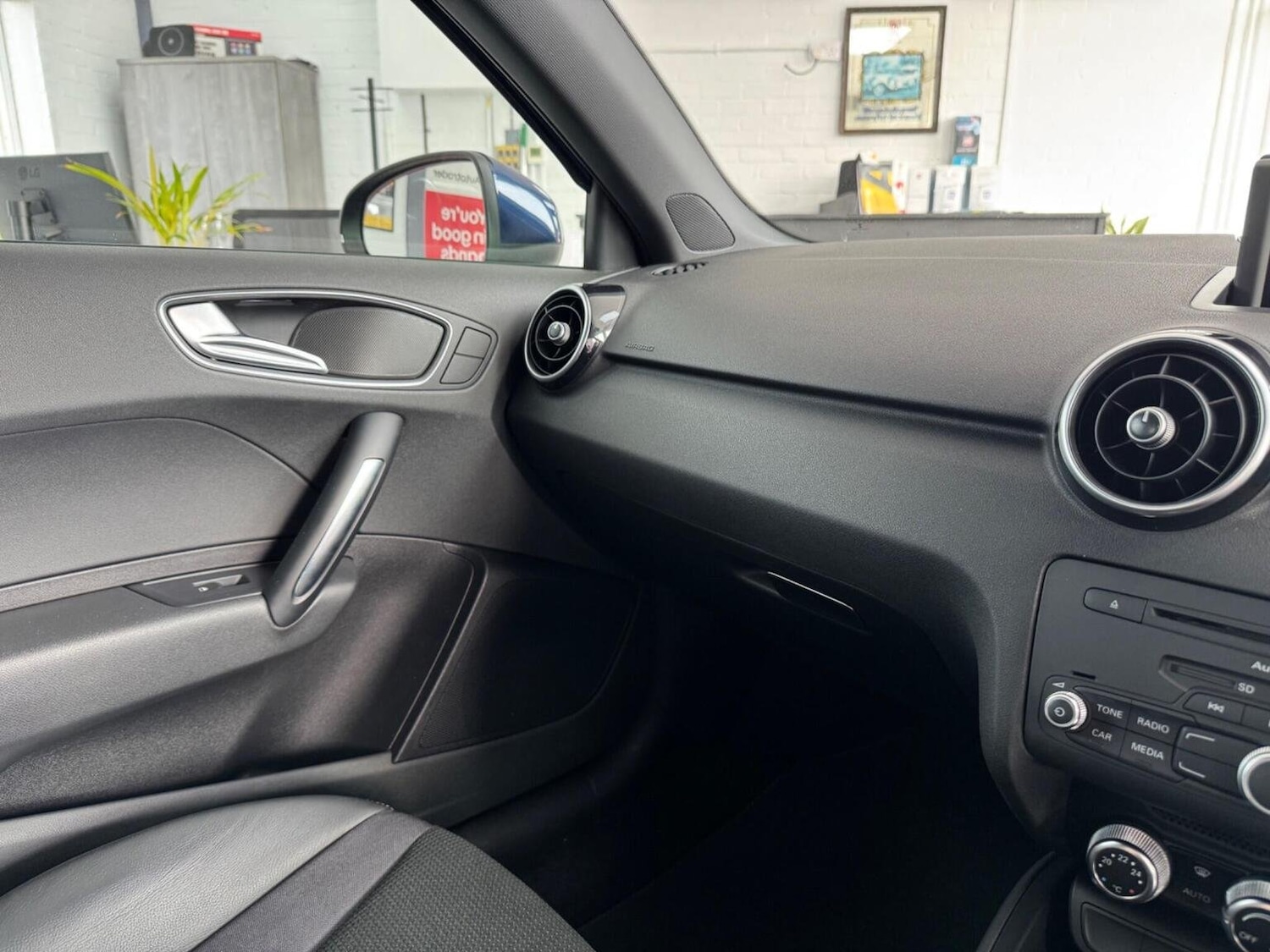 Used Audi A1 2014 for sale - 76128923: Photo 37