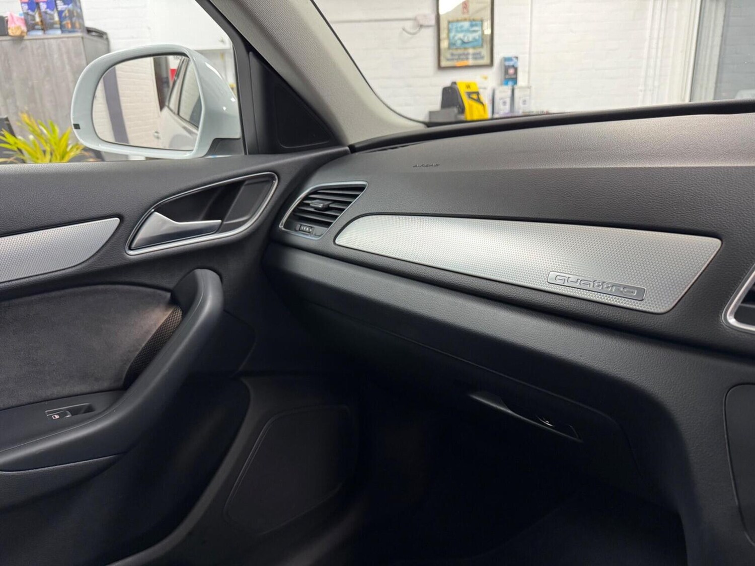 Used Audi Q3 2012 for sale - 77494833: Photo 11