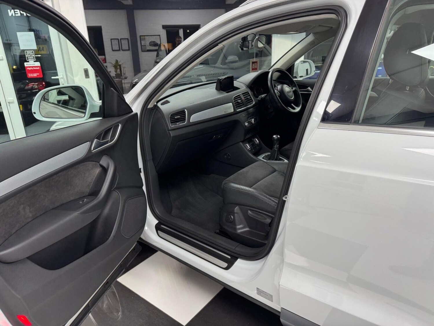 Used Audi Q3 2012 for sale - 77494833: Photo 30