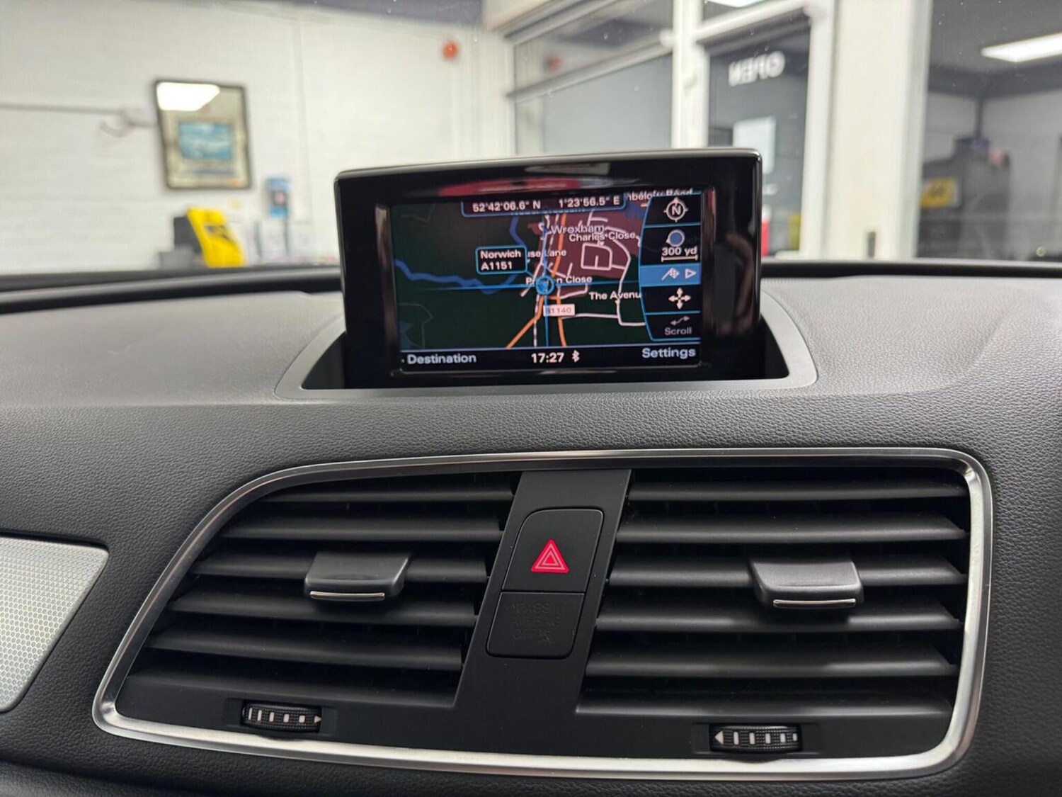 Used Audi Q3 2012 for sale - 77494833: Photo 37