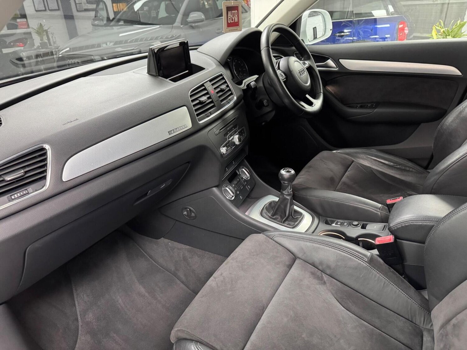 Used Audi Q3 2012 for sale - 77494833: Photo 43