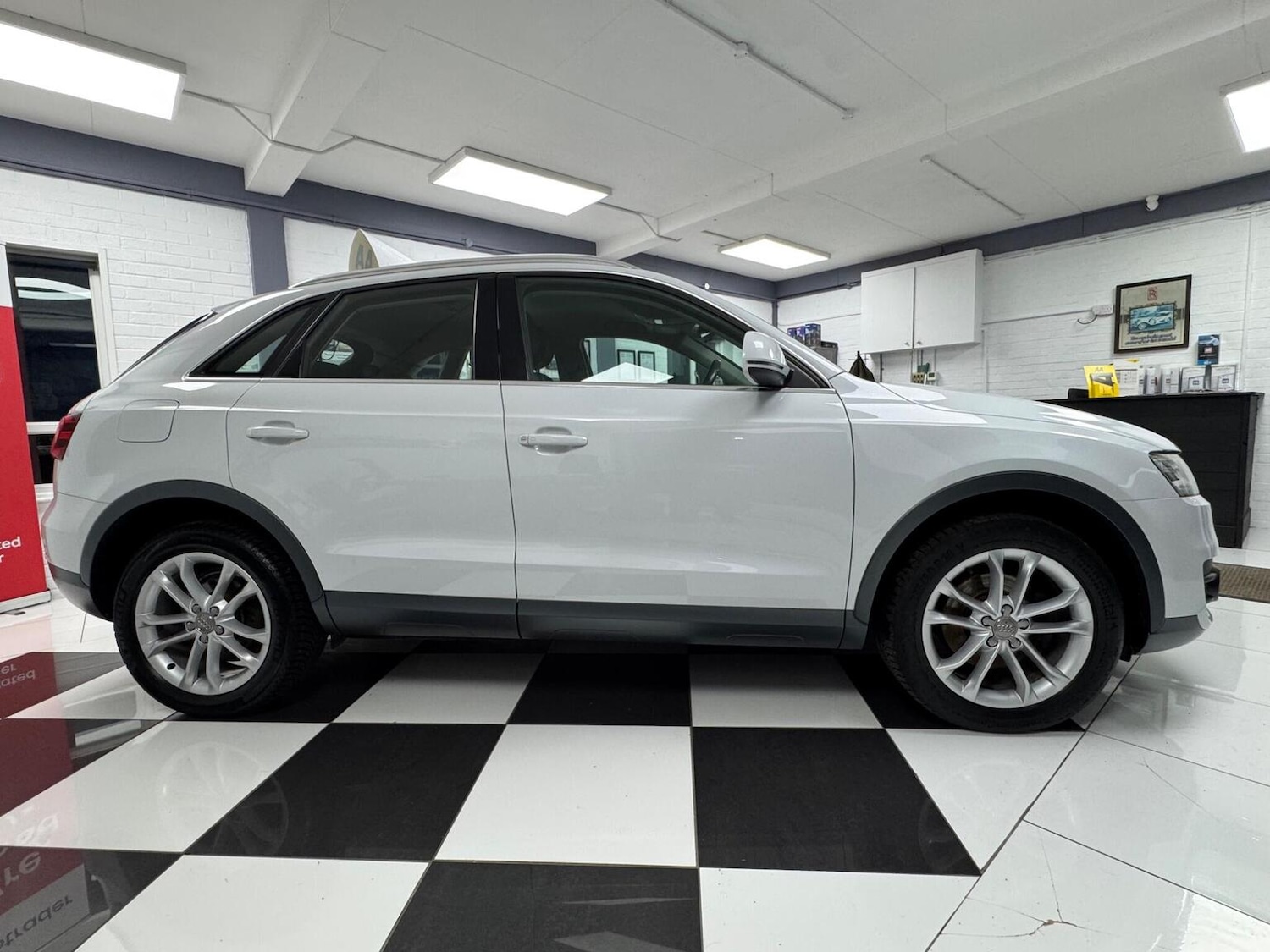 Used Audi Q3 2012 for sale - 77494833: Photo 8