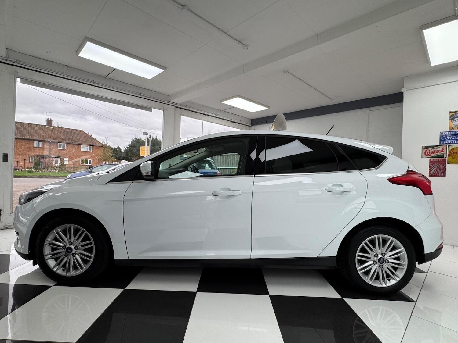 Used Ford Focus 2018 for sale - 77632505: Photo 4